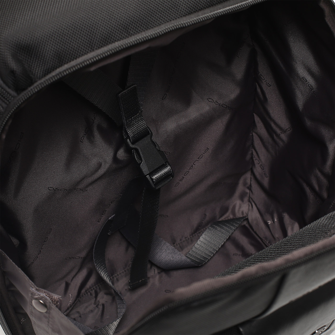 Дорожный рюкзак Piquadro Brief2