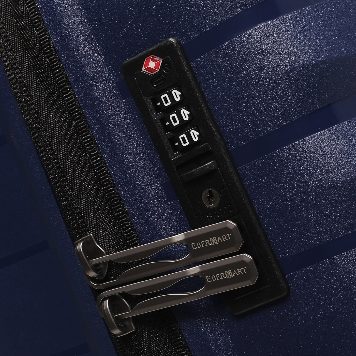 Чемодан средний M из полипропилена Eberhart Dune