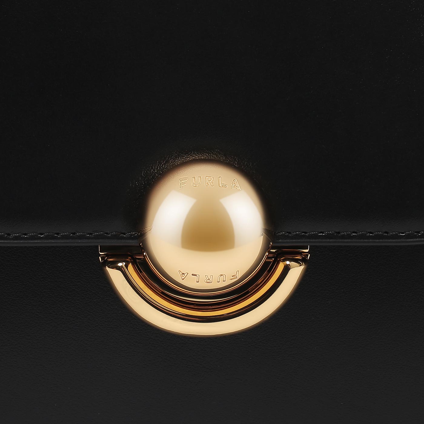Сумка через плечо Furla Sfera